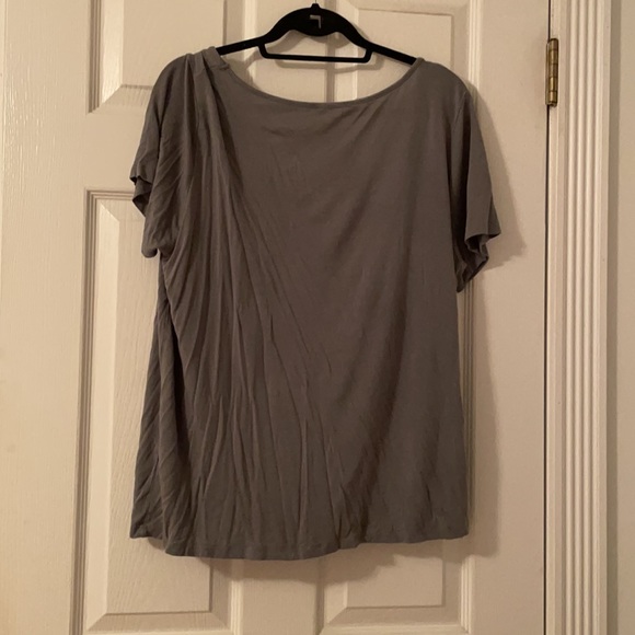 Charlotte Russe tee - Picture 2 of 4